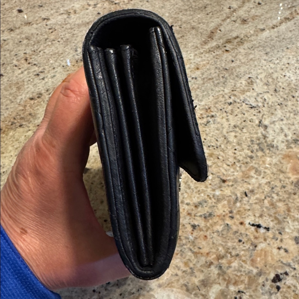 CHANEL Gusset Flap Leather Wallet - Picture 9 of 13